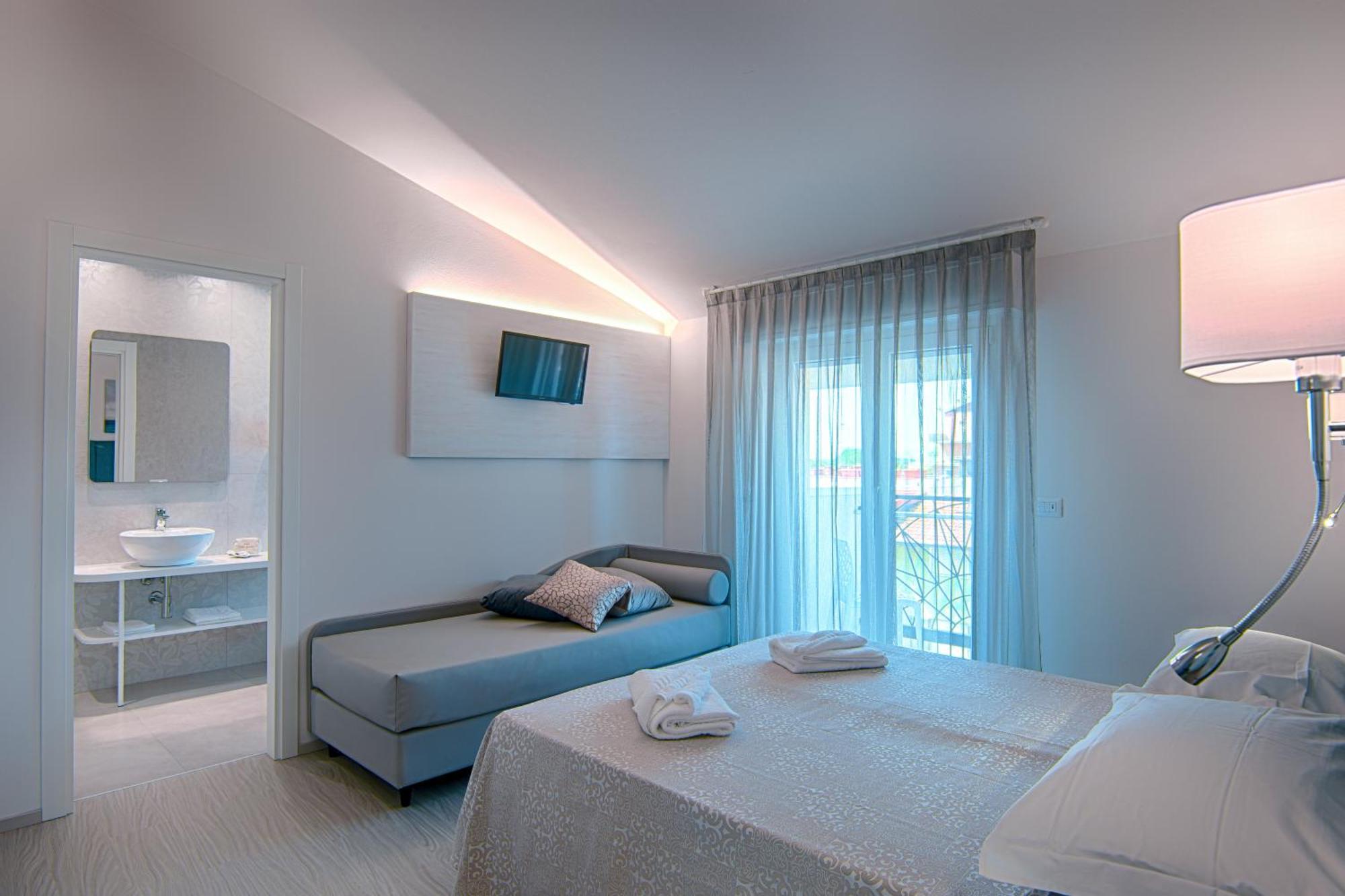 Villa Zavatta "B&B - Rooms & Apartments" Bellaria-Igea Marina Exterior photo